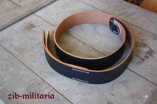 WH leather belt