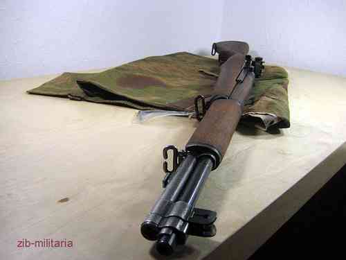 M1 Garand, deactivated rifle (WWII)