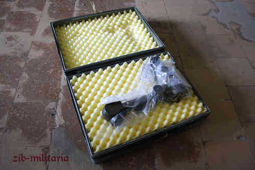 Optics German field tripod, with PVC crate