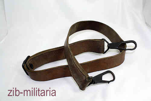 ZB30 leather sling as MG34 / MG42 + carrying sling for ammo crate