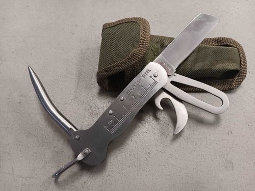 Sailors pocket knife