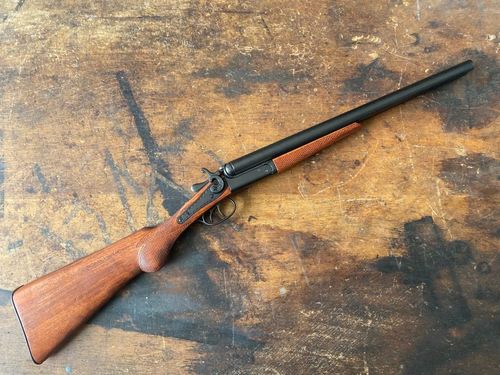 Wyatt Earp’s shotgun USA 1868, cast metal replica