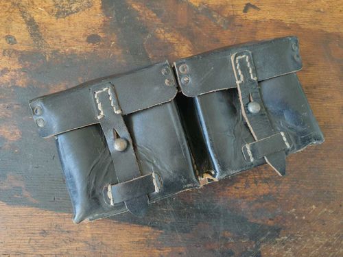 WH Pouches G43, original, black leather stamped