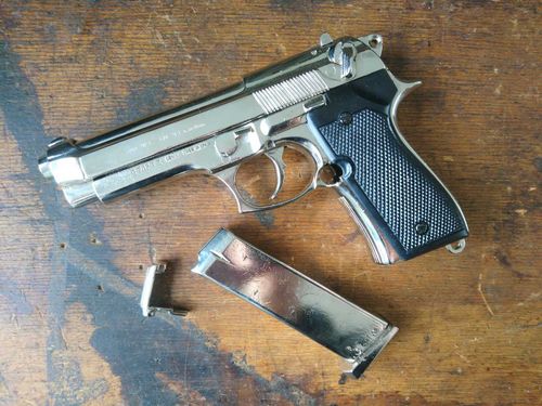 Ital. Pistole 92 F, Pistole Nachbau aus Gußmetall -  silbern #1254NQ Defekt